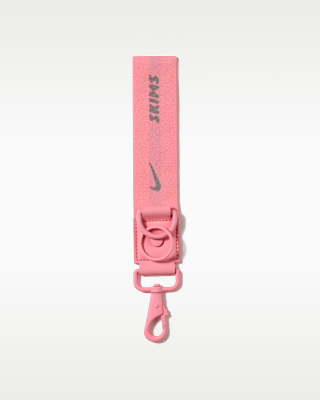 W+NSKM+KEYCHAIN.png